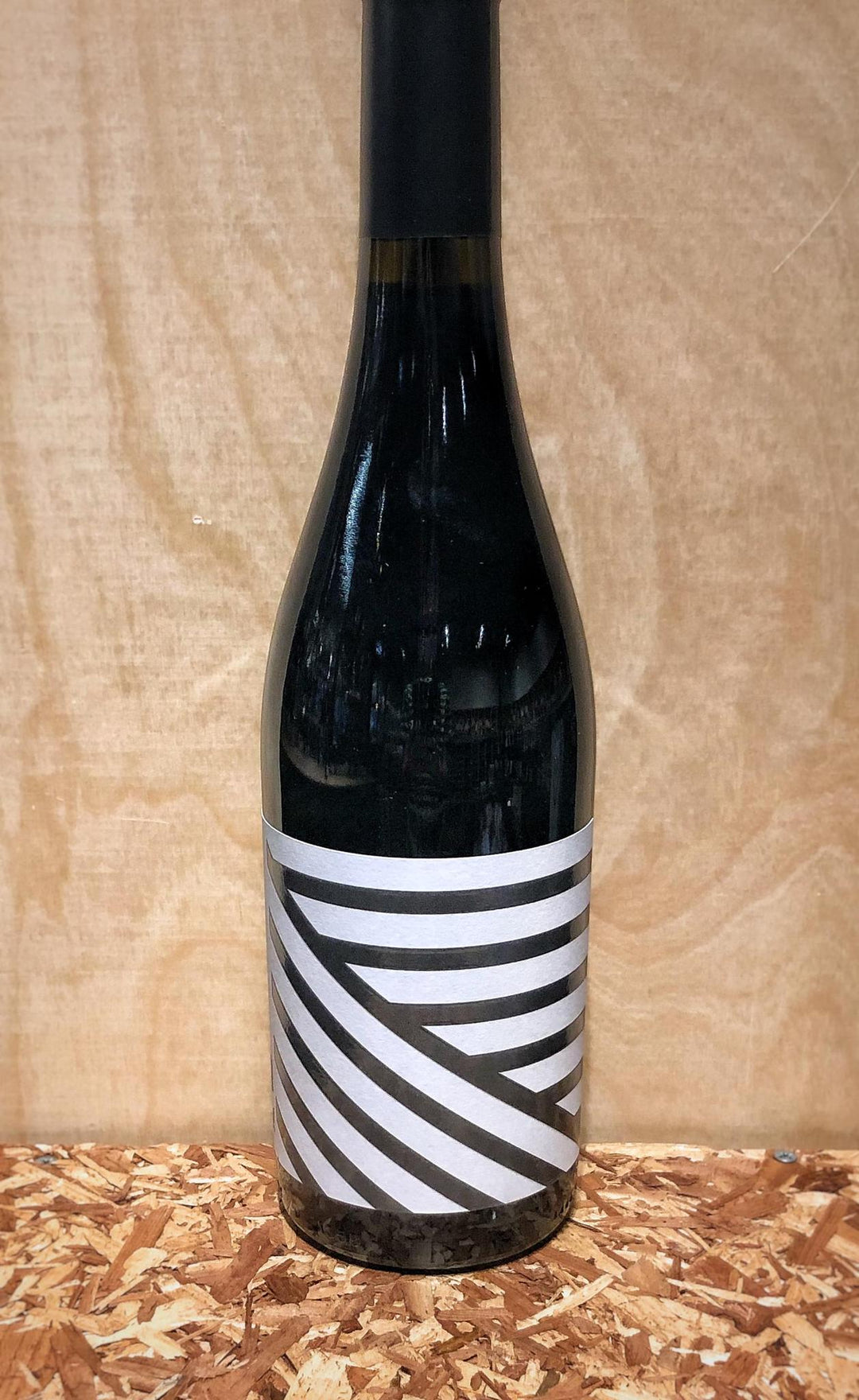 Venta la Vega 'Adaras Calizo' Garnacha Tintorera Almansa 2019 (La Mancha, Spain)