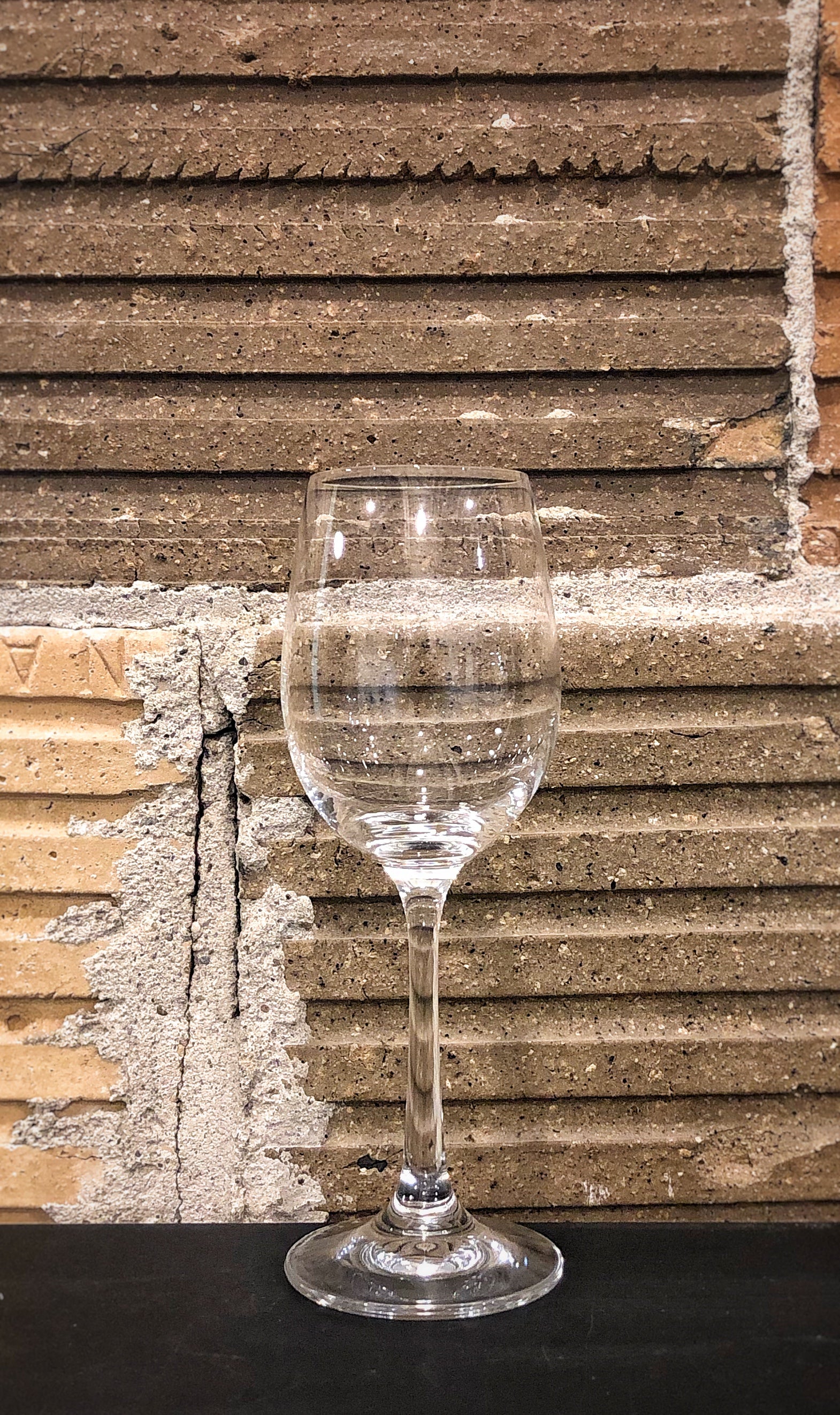 http://everyday-wines.com/cdn/shop/products/VignetoSheerRimSmallWhiteWineGlass.jpg?v=1674079051